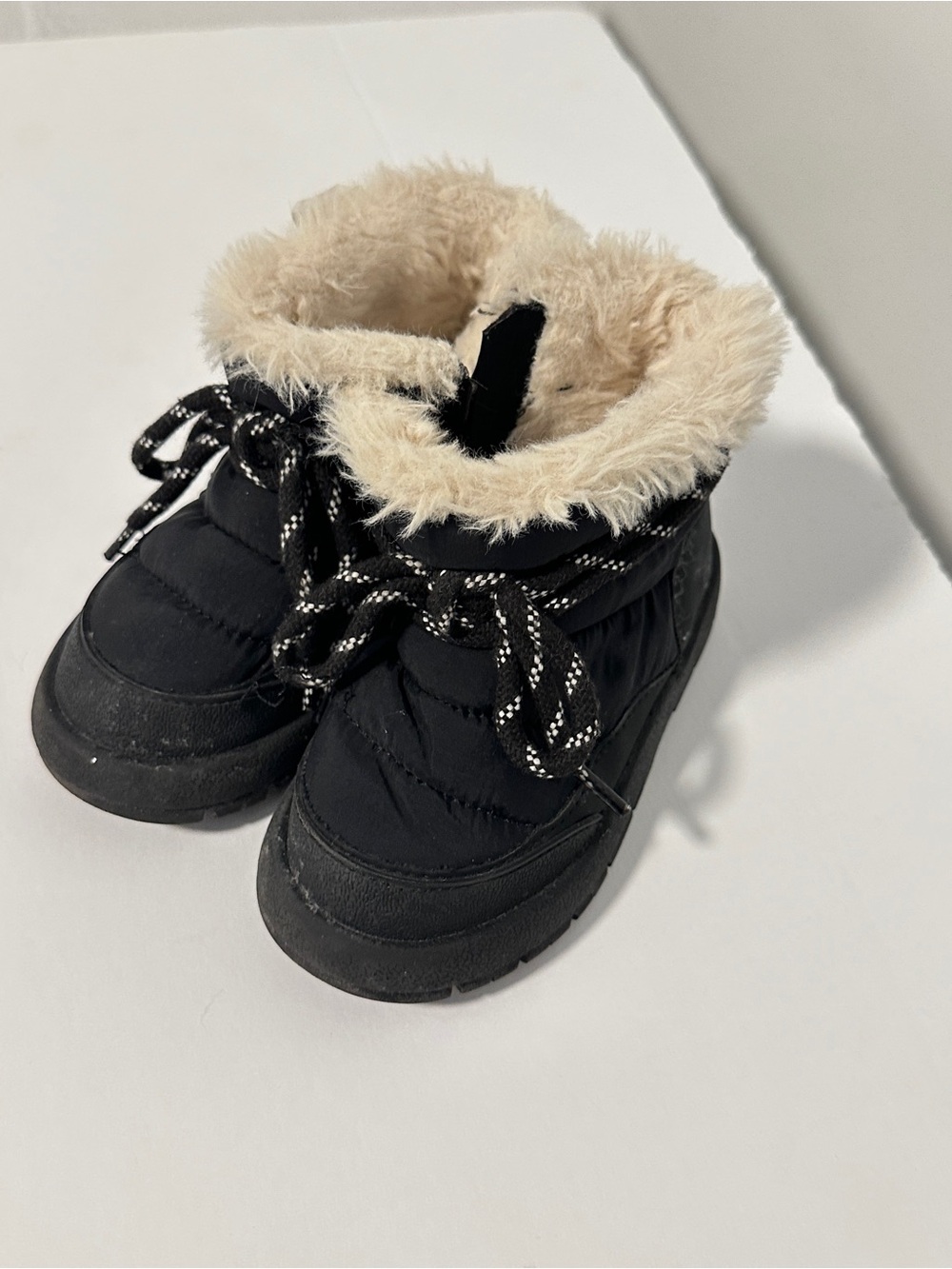 Zara Black Kids Winter Boots with Cream Faux Fur Collar